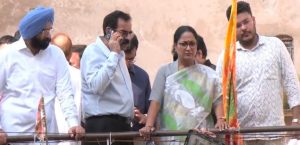दिल्ली के मुख्यमंत्री ने घटनास्थल का दौरा करके&hellip;